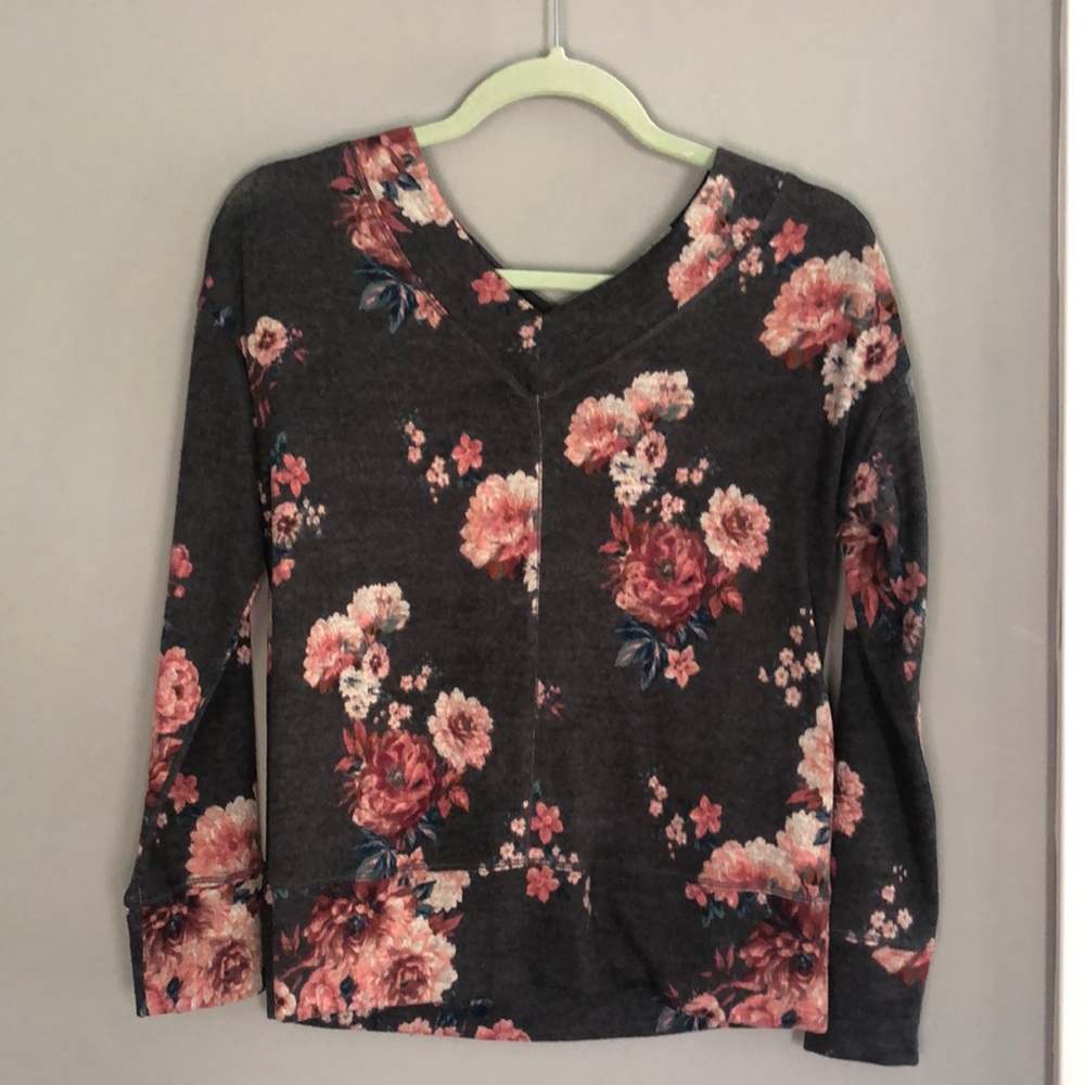 Mason&Belle, S, NWOT V-neck sweater